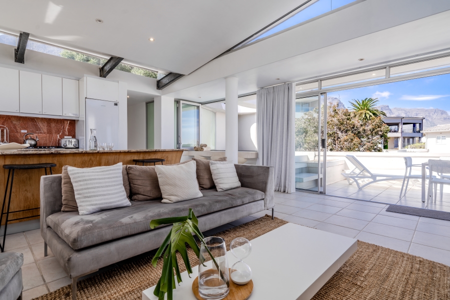 8 Bedroom Property for Sale in Camps Bay Western Cape